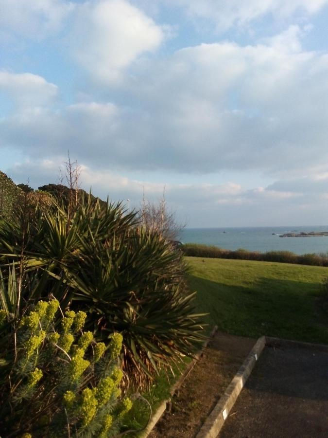 Maisonnette Vue Mer Panoramique Trestel Plage 4 Personnes Trevou-Treguignec Bagian luar foto